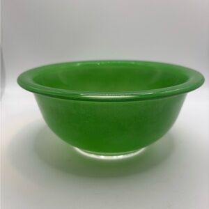 Vintage Pyrex Green Mixing Bowl #322 Primary Colors Verde Glass 1 Liter